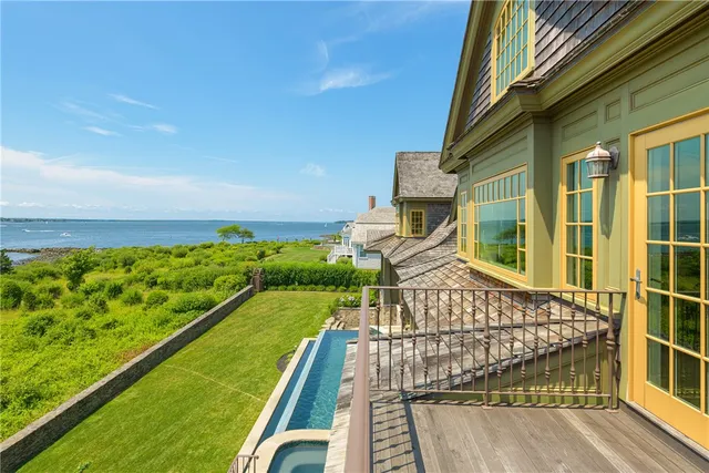 $6,595,000 | 272 Carnegie Harbor Drive, Portsmouth, RI 02871