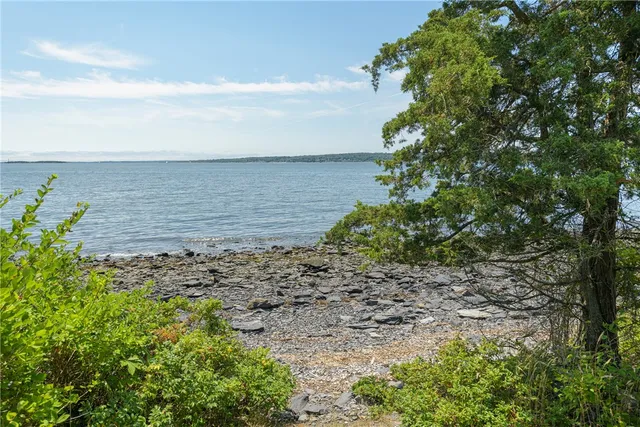 $6,595,000 | 272 Carnegie Harbor Drive, Portsmouth, RI 02871