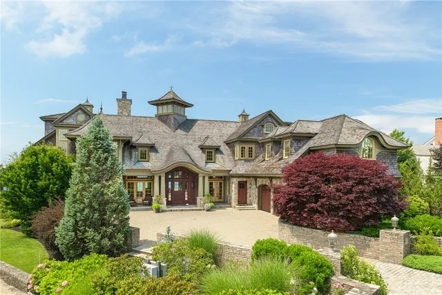 $6,595,000 | 272 Carnegie Harbor Drive, Portsmouth, RI 02871