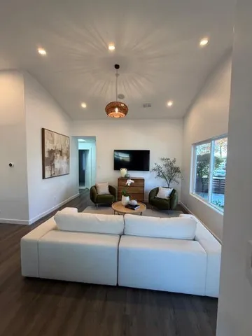 $1,398,888 | 1300 2nd Avenue, San Mateo, CA 94401