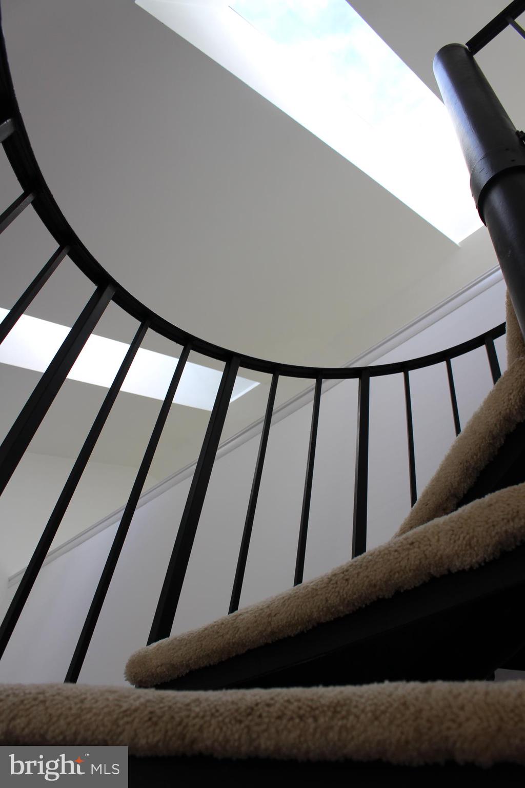 2614 C Auburn Court Mount Laurel, NJ 08054 - Photo 24 of 26 a view of staircase