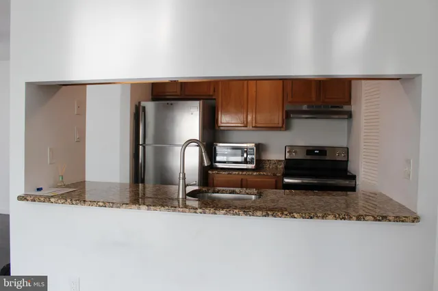 $2,200 | 2614 C Auburn Court, Mount Laurel, NJ 08054