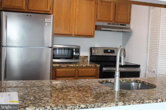 $2,200 | 2614 C Auburn Court, Mount Laurel, NJ 08054