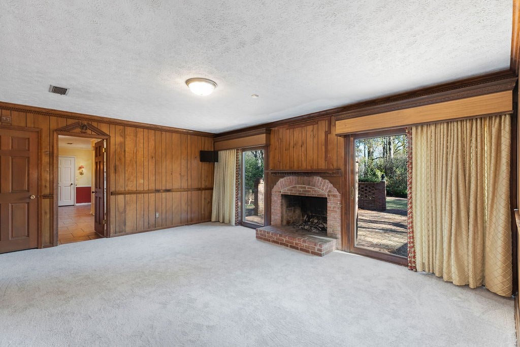 909 South Dean Road Auburn, AL 36830 - Photo 18 of 30 Gallery Image 18
