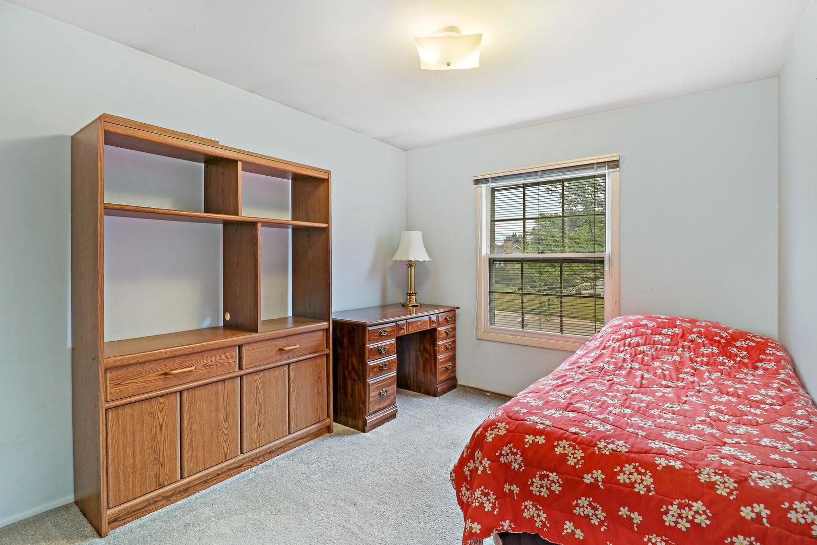 215 Red Bridge Road Lake Zurich, IL 60047 - Photo 12 of 24
