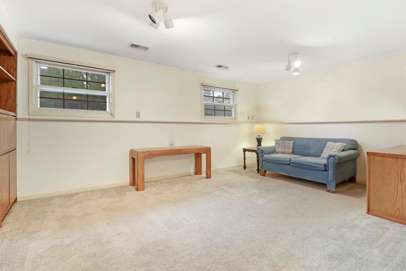 215 Red Bridge Road Lake Zurich, IL 60047 - Photo 15 of 24
