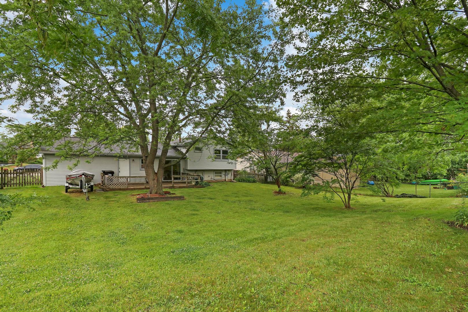 215 Red Bridge Road Lake Zurich, IL 60047 - Photo 19 of 24