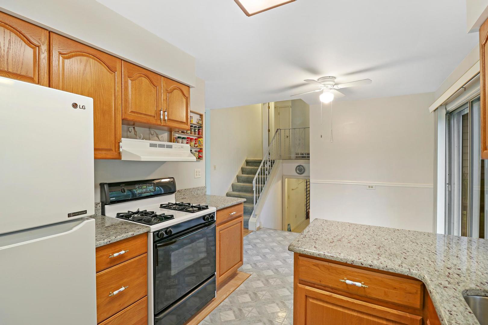215 Red Bridge Road Lake Zurich, IL 60047 - Photo 7 of 24