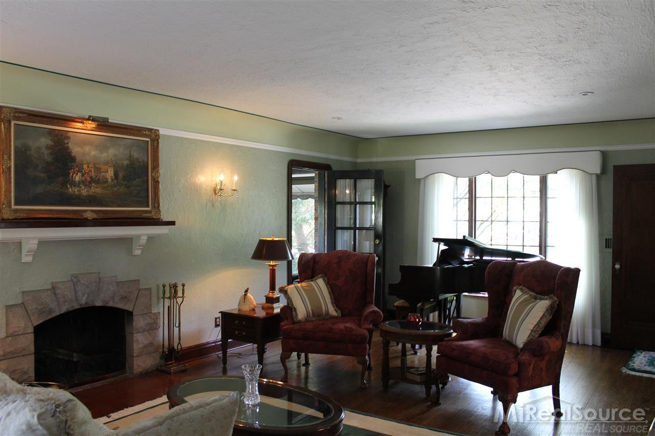 758 Barrington Road Grosse Pointe Park, MI 48230 - Photo 3 of 30