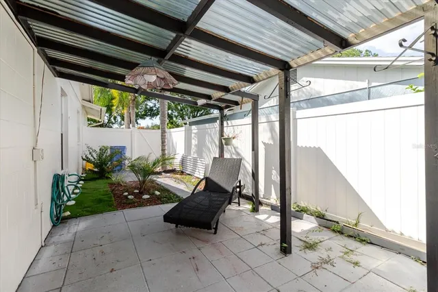 a view of a livingroom with furniture
