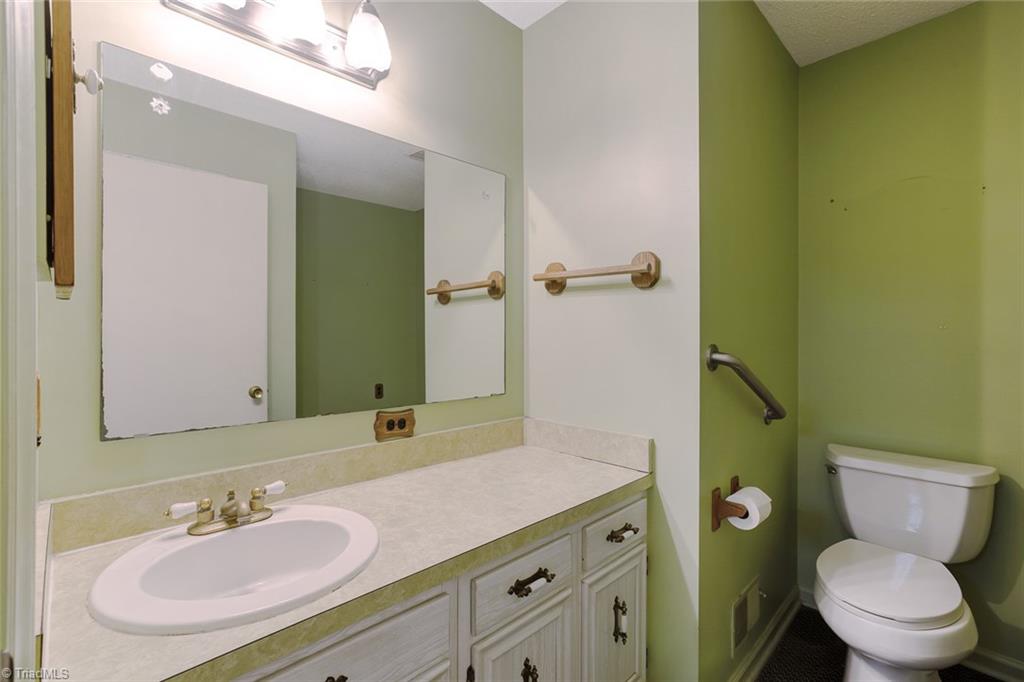 8326 Maloe Court Oak Ridge, NC 27310 - Photo 20 of 45