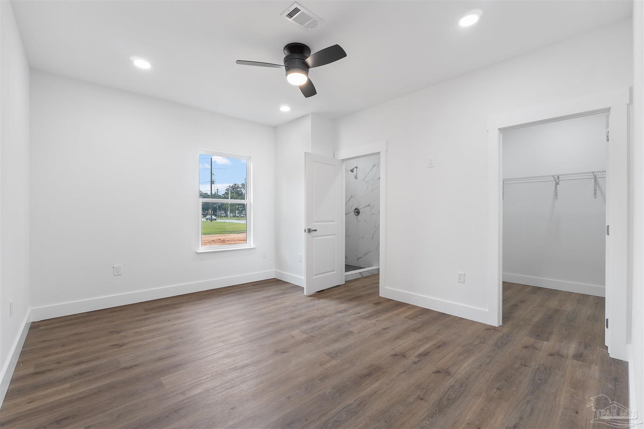 2712 Copter Road Pensacola, FL 32514 - Photo 15 of 30 Gallery Image 15