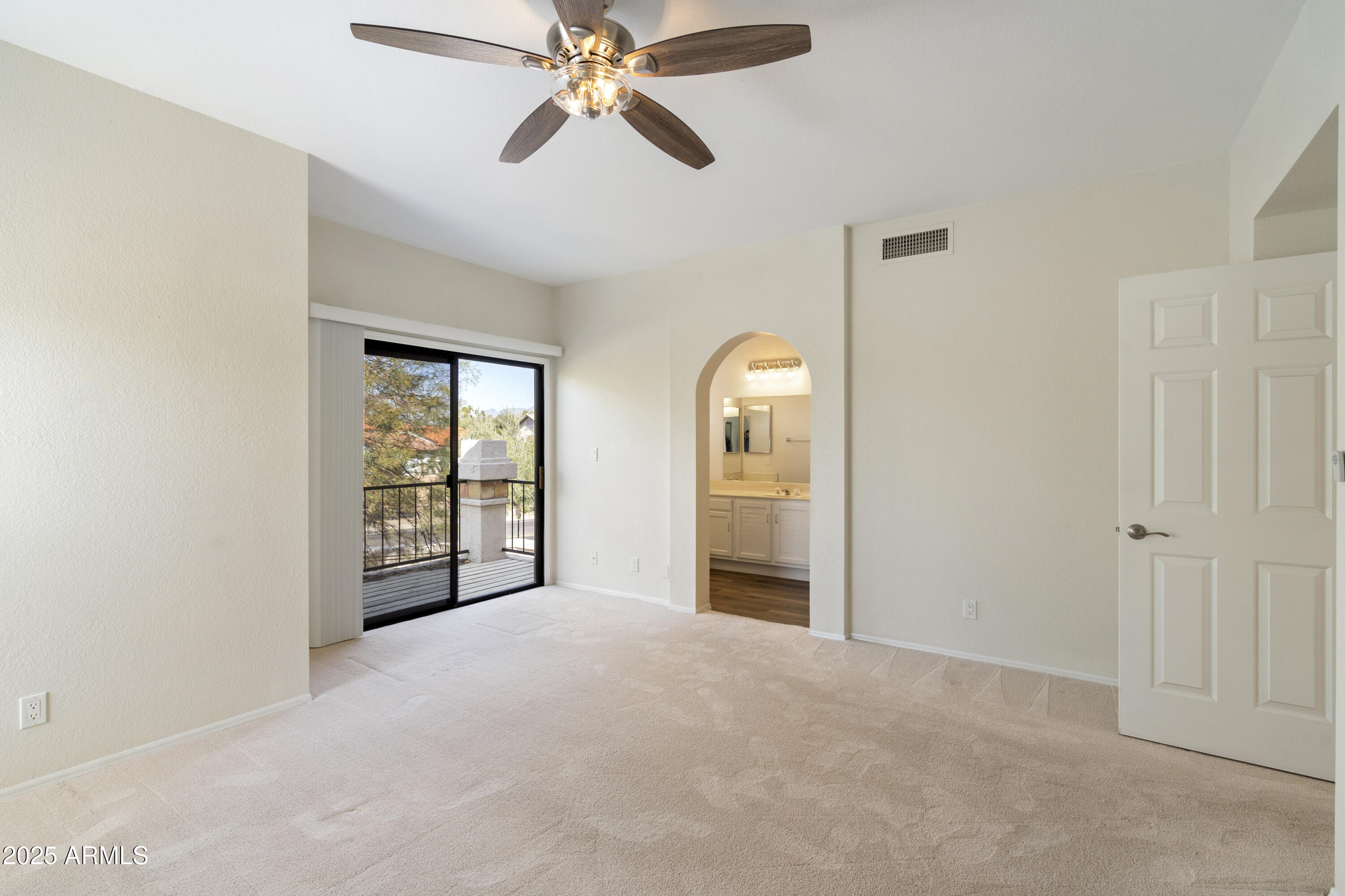 9705 East Mountain View Road, Unit 1050 Scottsdale, AZ 85258 - Photo 13 of 19 13-77518368