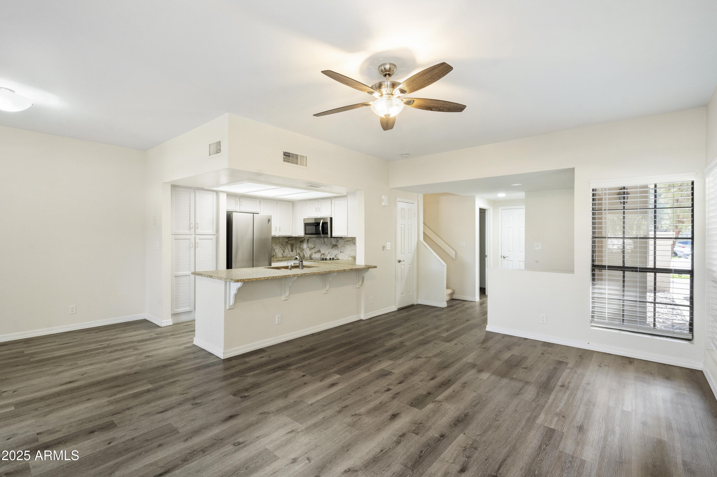9705 East Mountain View Road, Unit 1050 Scottsdale, AZ 85258 - Photo 6 of 19 06-77518448
