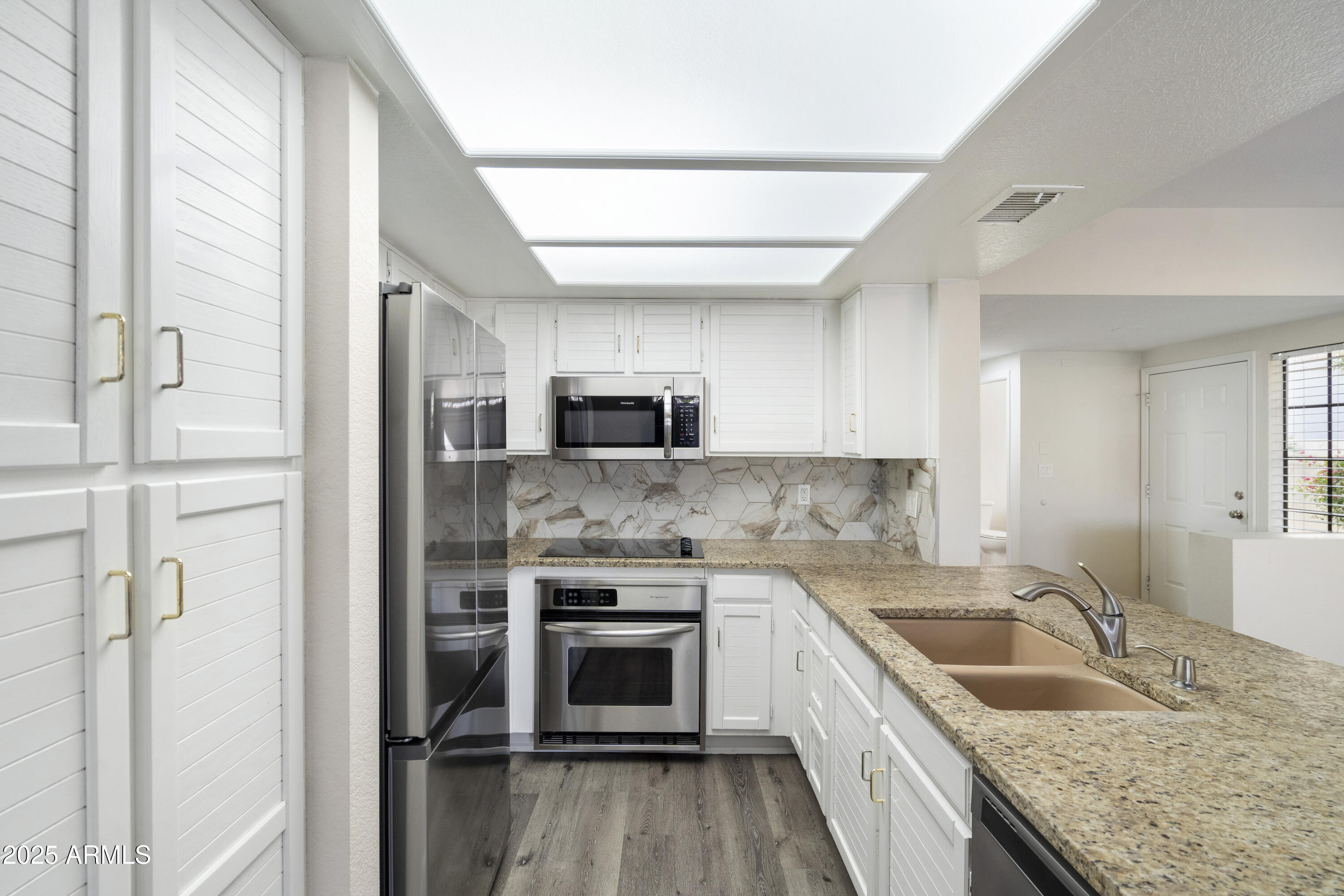 9705 East Mountain View Road, Unit 1050 Scottsdale, AZ 85258 - Photo 9 of 19 09-77518440
