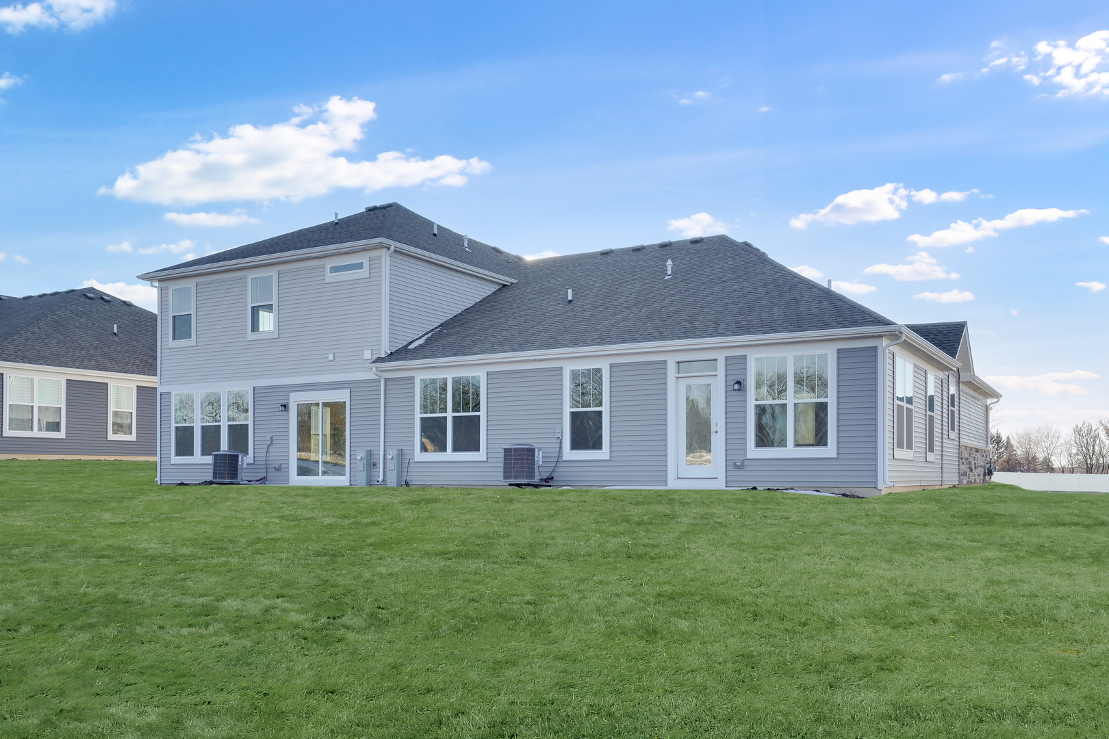 4216 Meadowridge Road Woodstock, IL 60098 - Photo 2 of 12