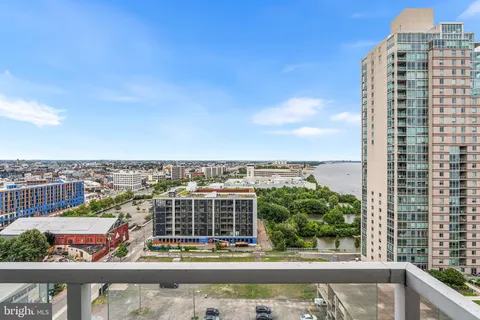 $324,900 | 901 North Penn Street, Unit F1507, Philadelphia, PA 19123