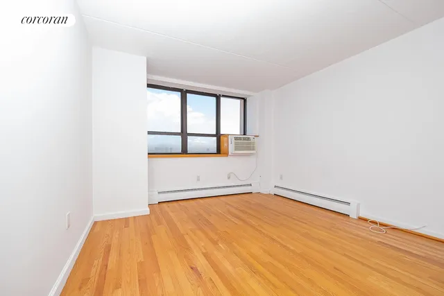 $900,000 | 300 West 110th Street, Unit 12C | Upper West Side