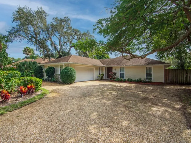 $15,000 | 726 Flamevine Lane, Vero Beach, FL 32963