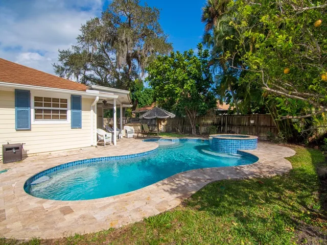 $15,000 | 726 Flamevine Lane, Vero Beach, FL 32963