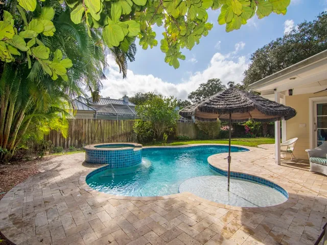 $15,000 | 726 Flamevine Lane, Vero Beach, FL 32963