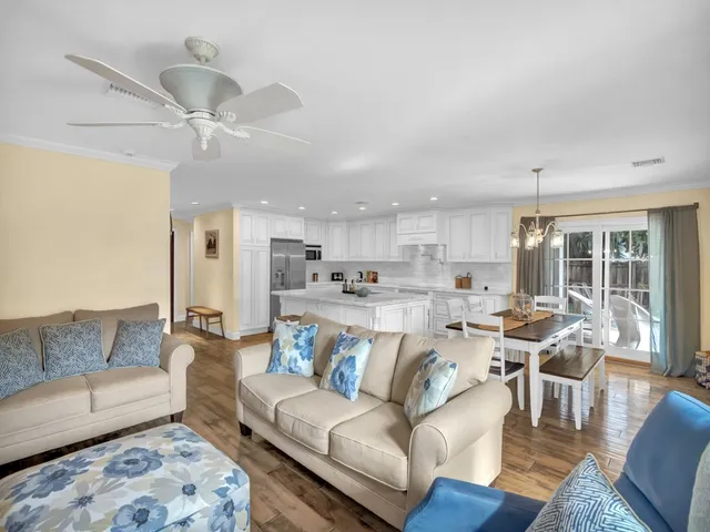 $15,000 | 726 Flamevine Lane, Vero Beach, FL 32963