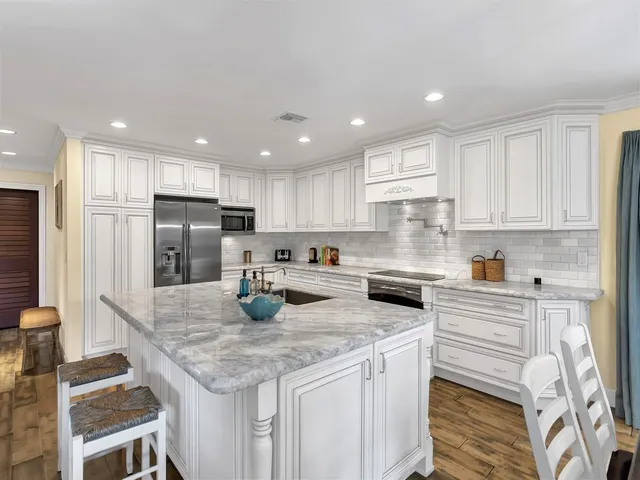 $15,000 | 726 Flamevine Lane, Vero Beach, FL 32963