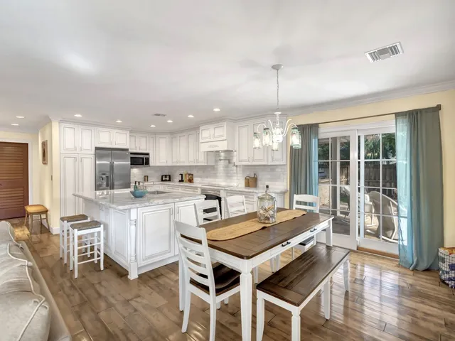 $15,000 | 726 Flamevine Lane, Vero Beach, FL 32963