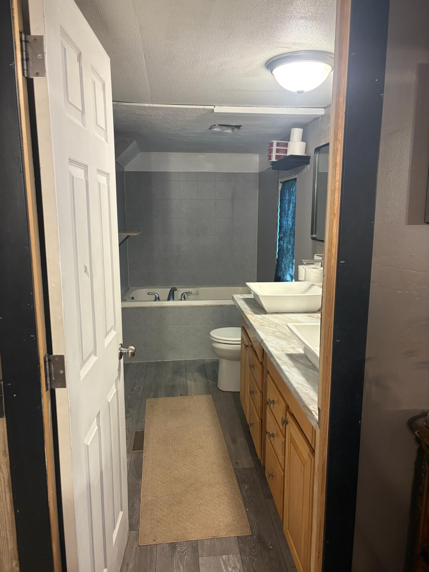 1901 18 Mile Road Kent City, MI 49330 - Photo 14 of 29 1000003511