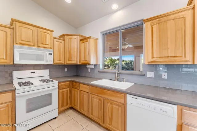 $695,000 | 844 Thicket Lane, Prescott, AZ 86305