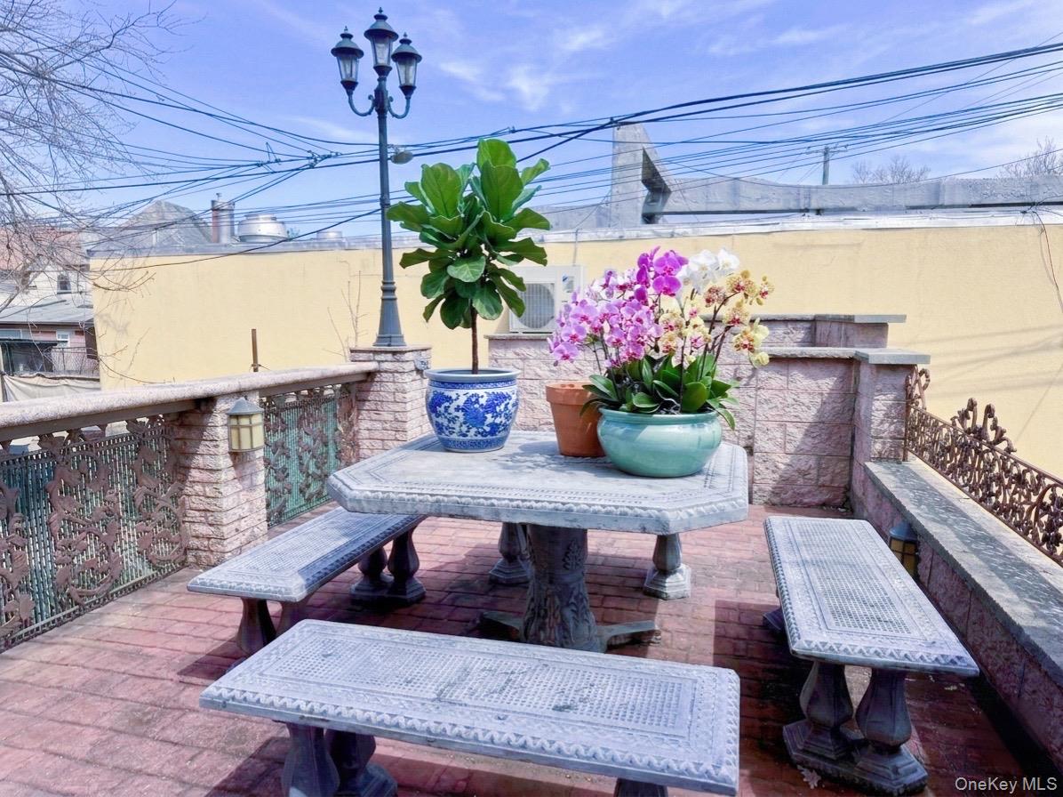 166-65 17th Road Queens, NY 11357 - Photo 16 of 16