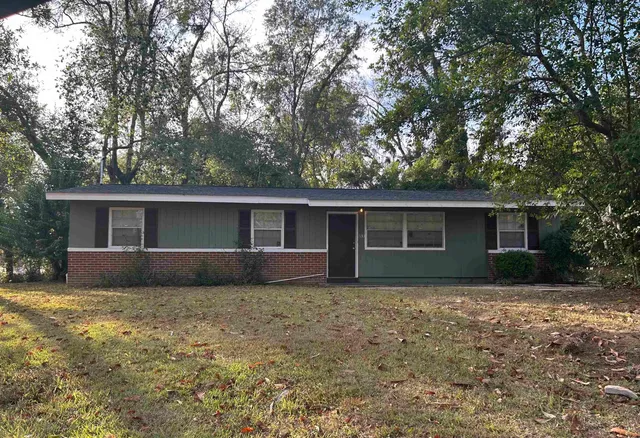 $1,950 | 330 Meadowbrook Lane, Tallahassee, FL 32304