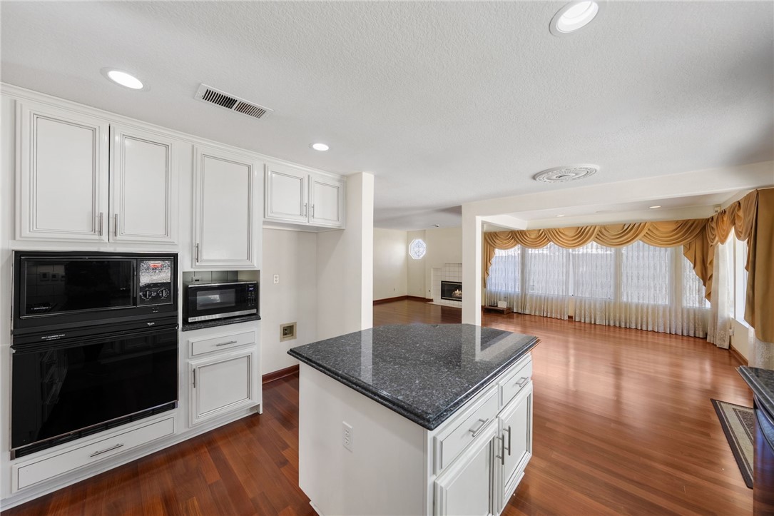 1611 San Almada Road Corona, CA 92882 - Photo 14 of 52