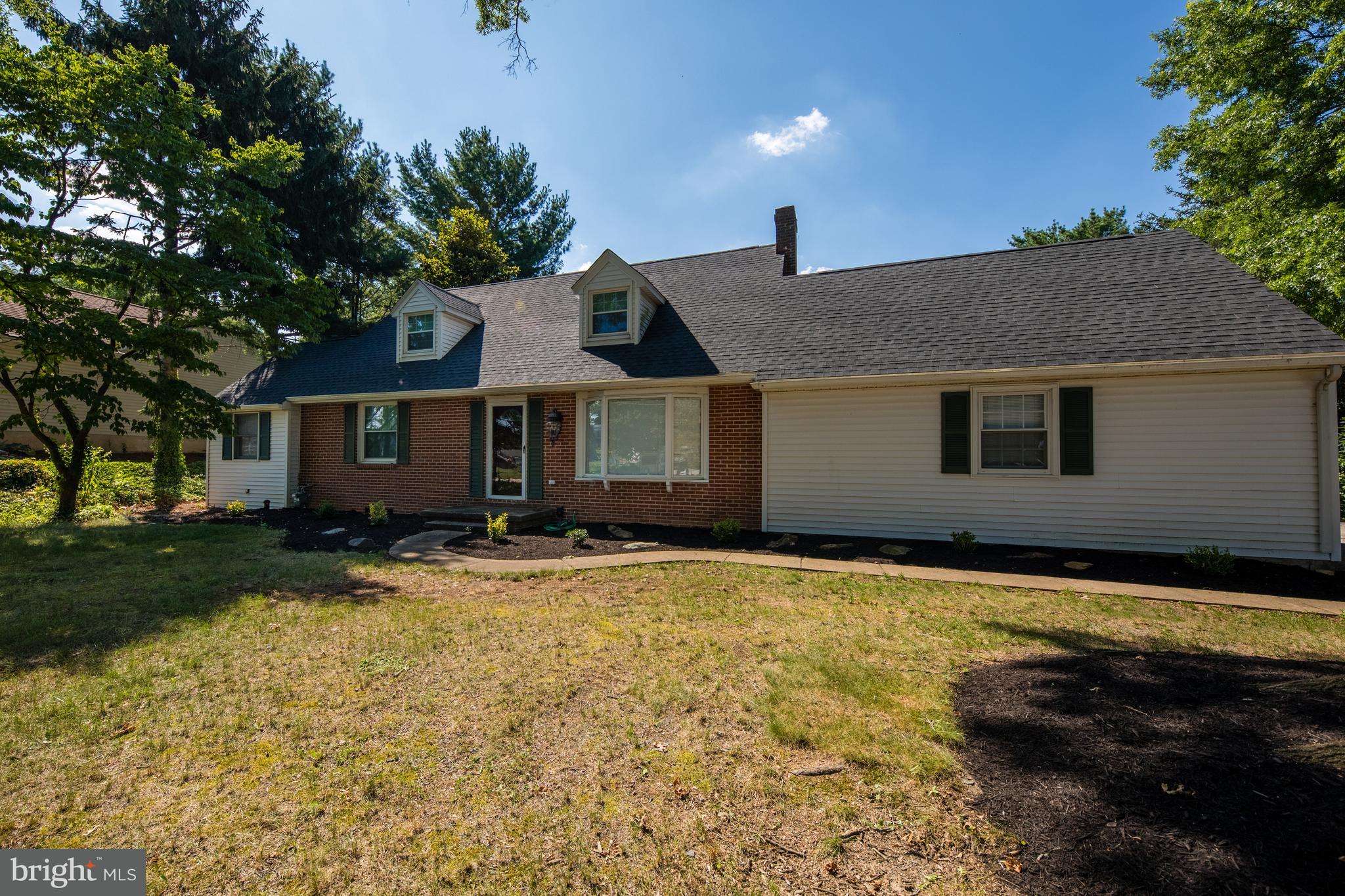 625 Green Valley Road York, PA 17403 - Photo 2 of 36 Gallery Image 2