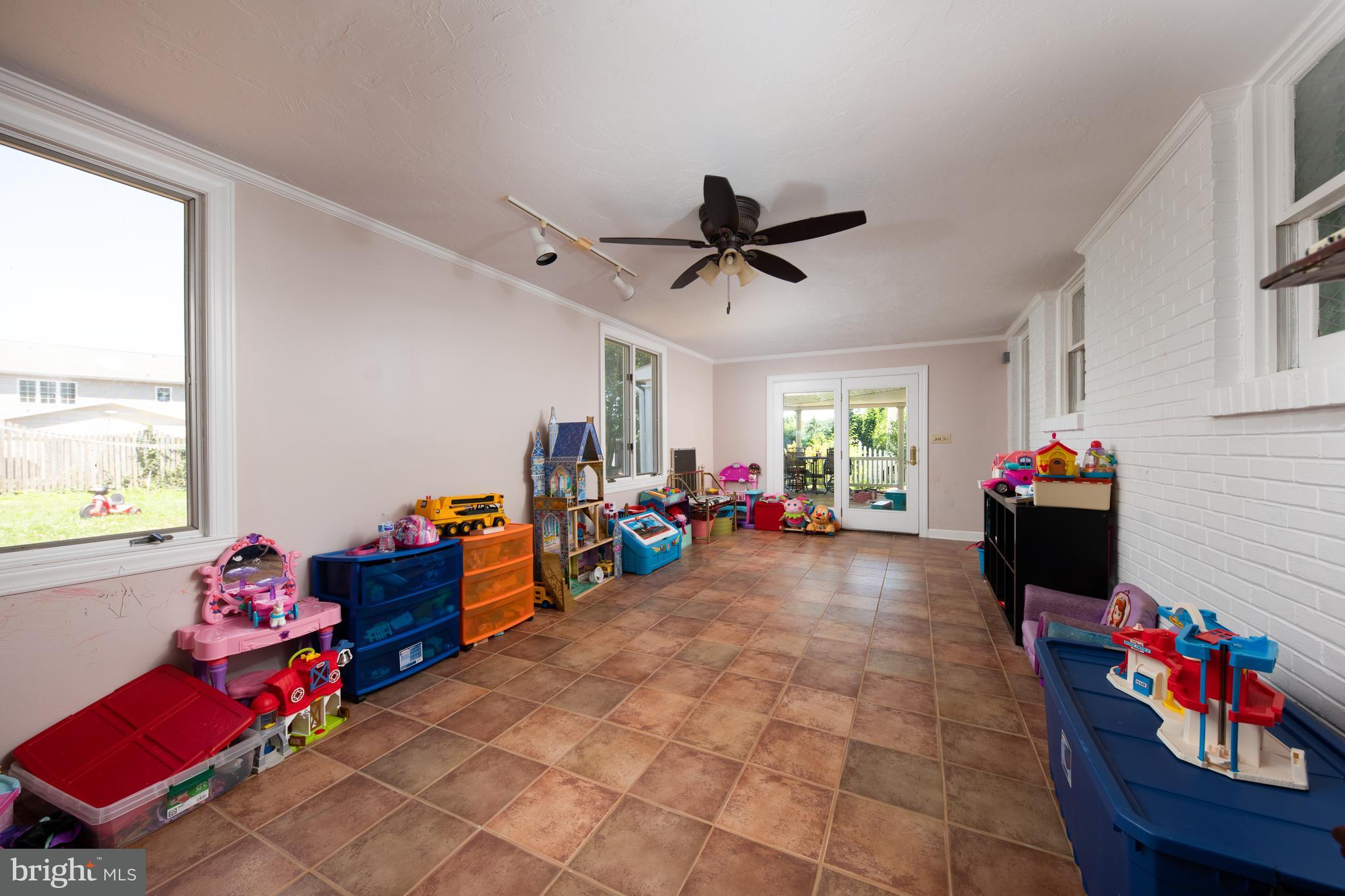 625 Green Valley Road York, PA 17403 - Photo 26 of 36 Gallery Image 26