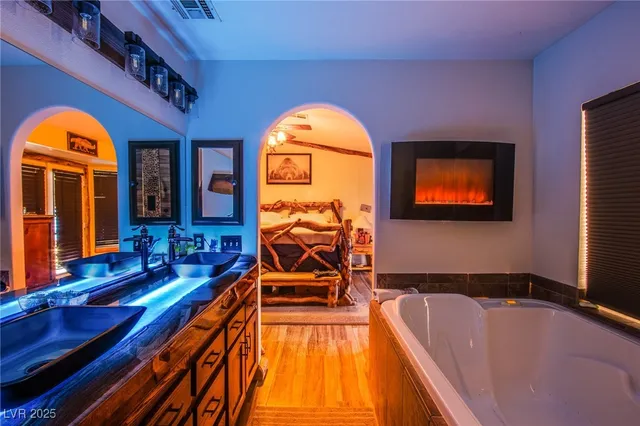 $5,000 | 6420 Break Point Avenue, Las Vegas, NV 89130