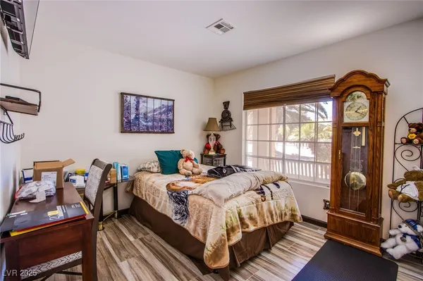 $5,000 | 6420 Break Point Avenue, Las Vegas, NV 89130