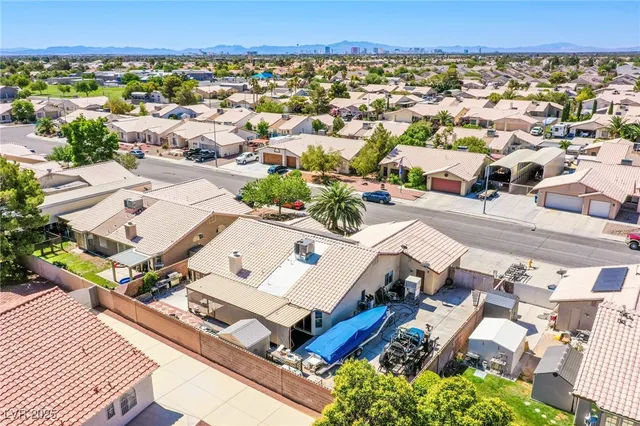 $5,000 | 6420 Break Point Avenue, Las Vegas, NV 89130