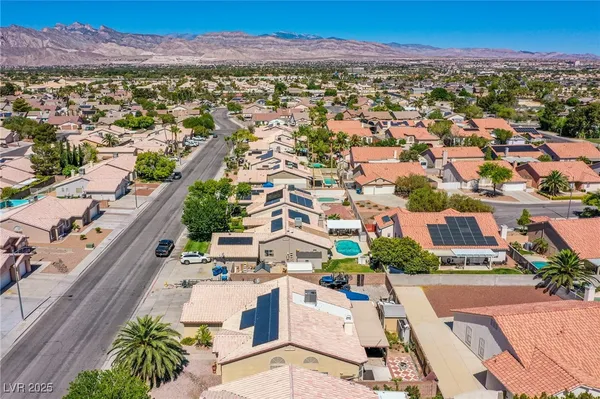 $5,000 | 6420 Break Point Avenue, Las Vegas, NV 89130