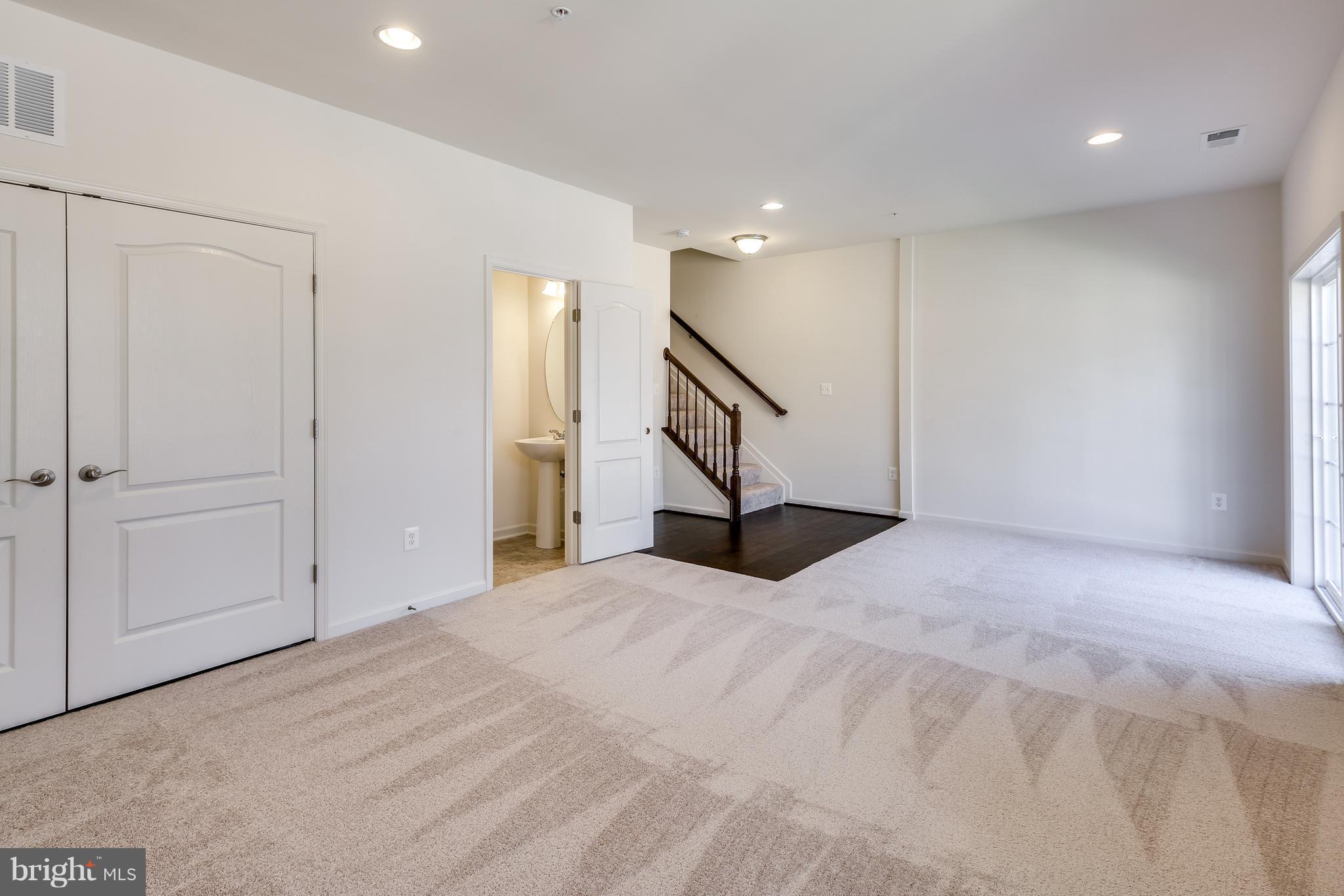 904 Morgan Run Road Baltimore, MD 21220 - Photo 3 of 23 a view of an empty room