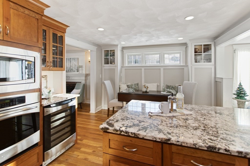16 Saunders Road Lynnfield, MA 01940 - Photo 12 of 33 Gallery Image 12