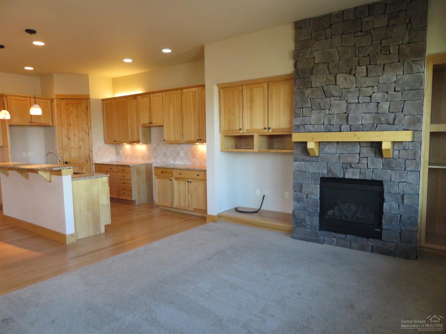 949 Southwest Vantage Point Way Bend, OR 97702 - Photo 7 of 25 Additional Photo