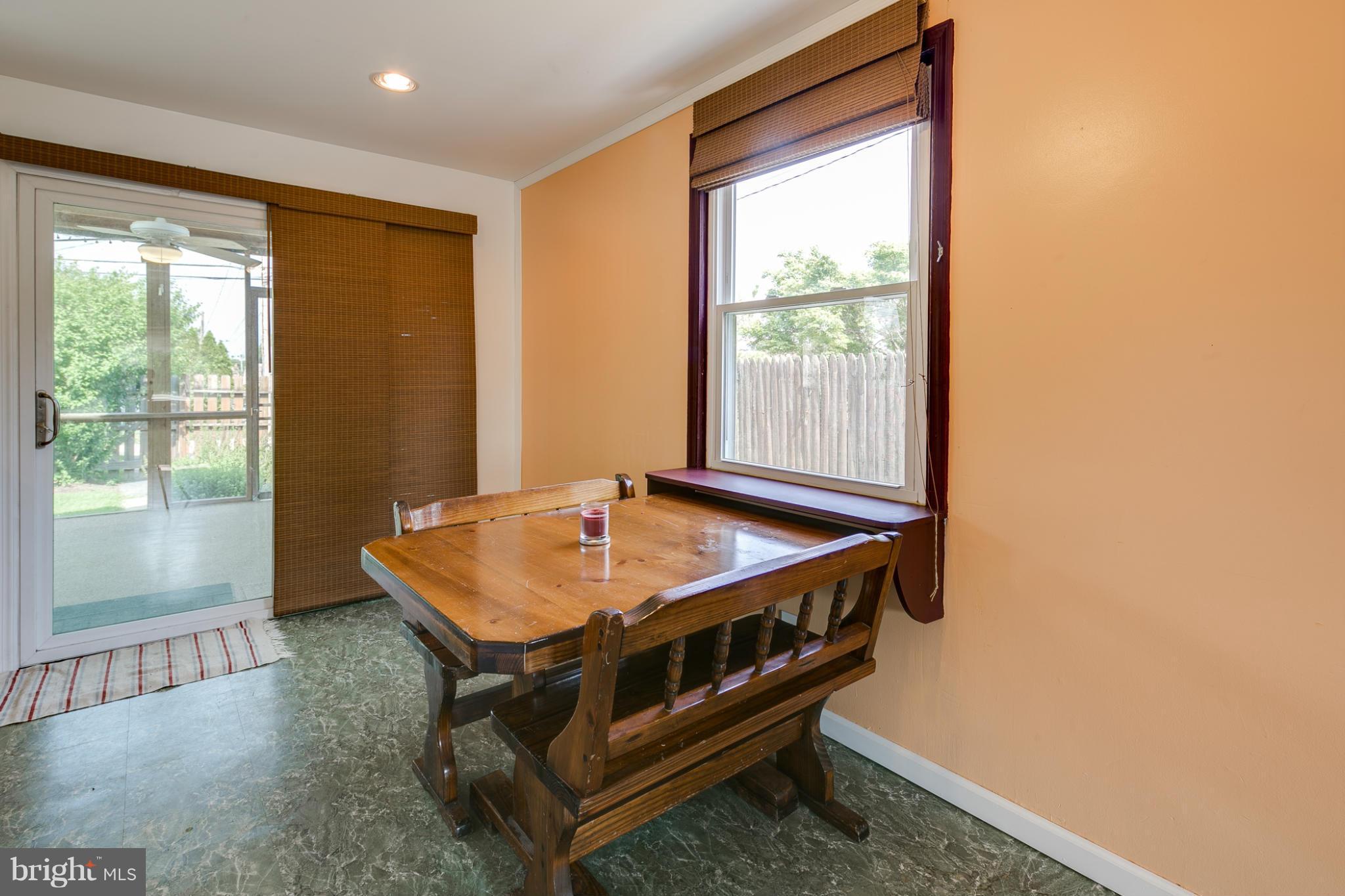 3111 Cornwall Road Baltimore, MD 21222 - Photo 14 of 30 Dining Room