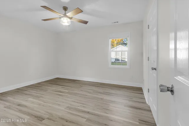 $2,200 | 204 Two Oaks Court, Newport, NC 28570