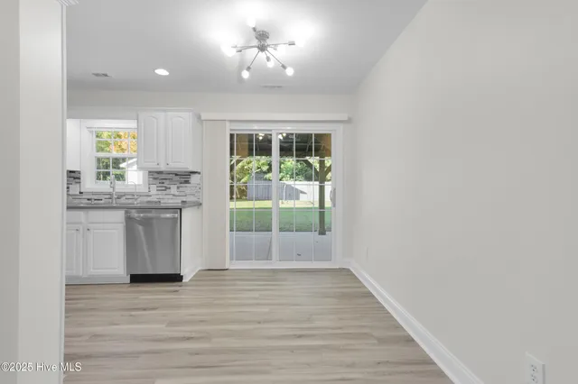 $2,200 | 204 Two Oaks Court, Newport, NC 28570