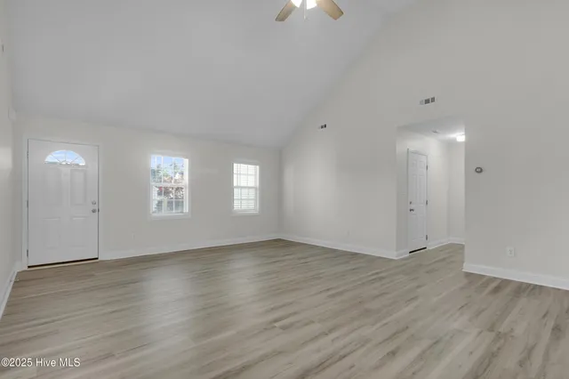 $2,200 | 204 Two Oaks Court, Newport, NC 28570