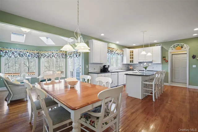 $1,299,000 | 13 Hyatt Lane, Somers, NY 10589