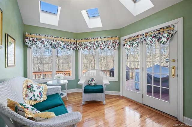 $1,299,000 | 13 Hyatt Lane, Somers, NY 10589