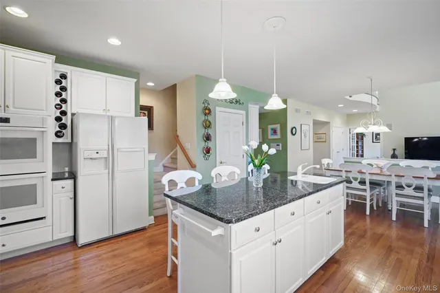 $1,299,000 | 13 Hyatt Lane, Somers, NY 10589