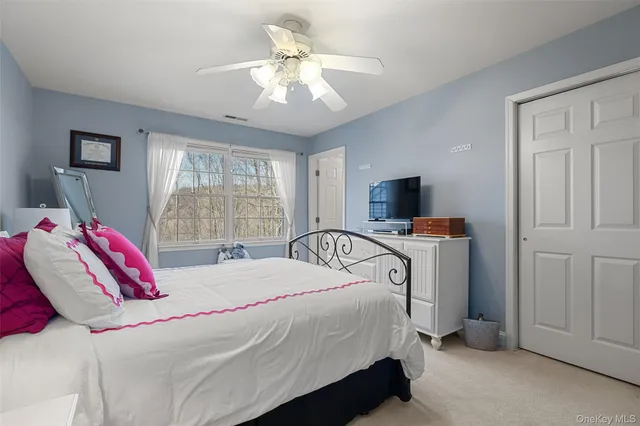 $1,299,000 | 13 Hyatt Lane, Somers, NY 10589